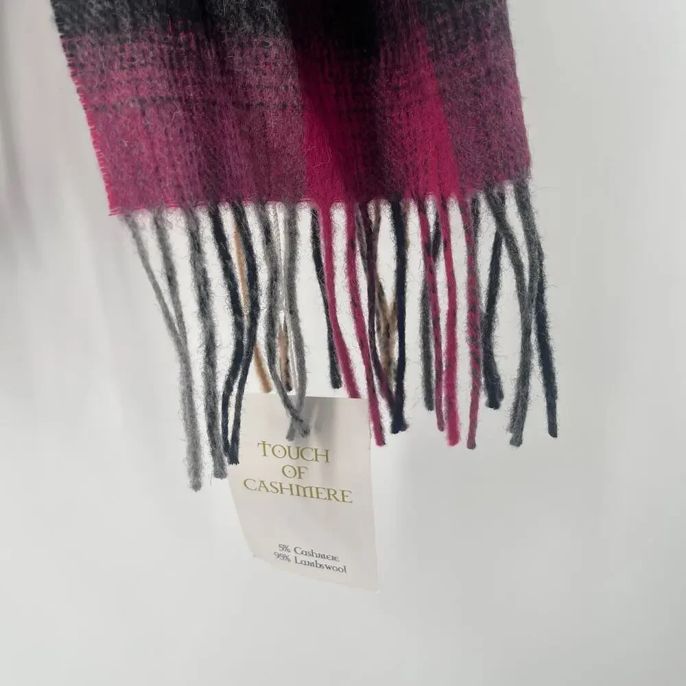 HIGHLAND HOUSE Scarf 5% Cashmere 95% Lambswool Plaid NWT Touch of Cashmere